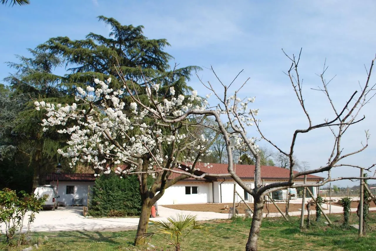 Agriturismo Il Rovere Lonato 0*,  Włochy