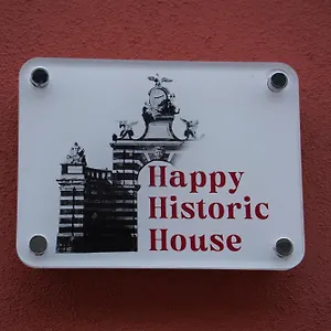 apt-happy-historic-house.sicilyhotelsitaly.net/